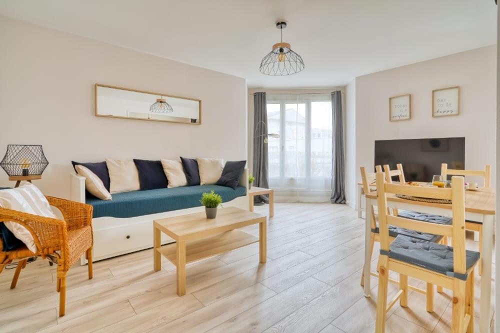 Logement Sarah Courcouronnes Buitenkant foto