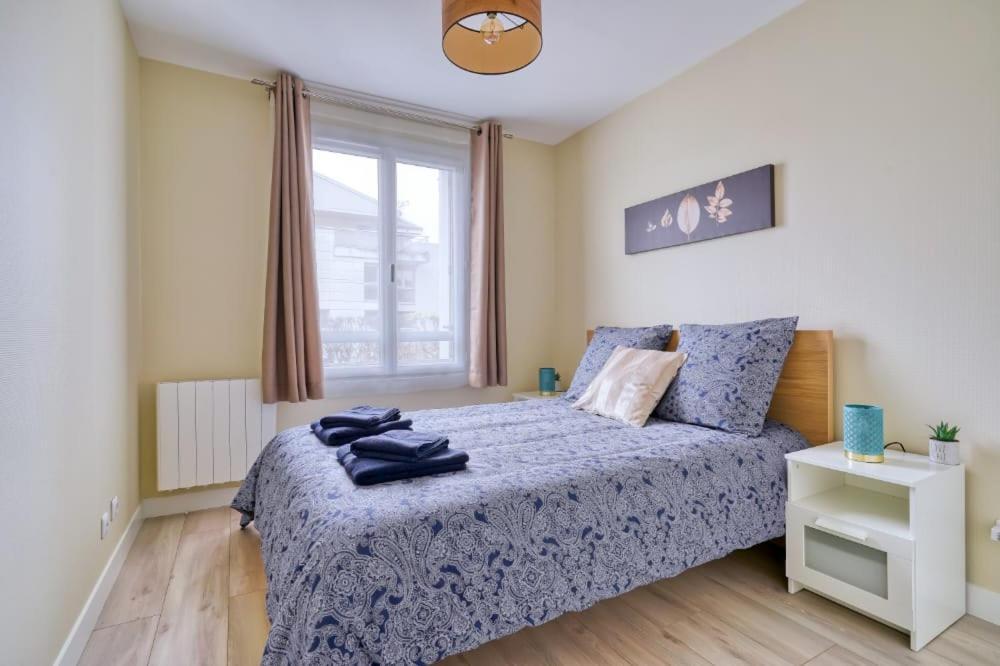 Logement Sarah Courcouronnes Buitenkant foto